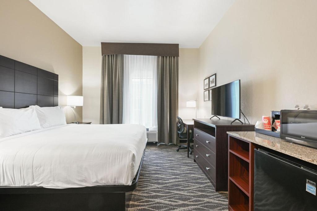 Cobblestone Hotel & Suites - Mosinee 外观 照片