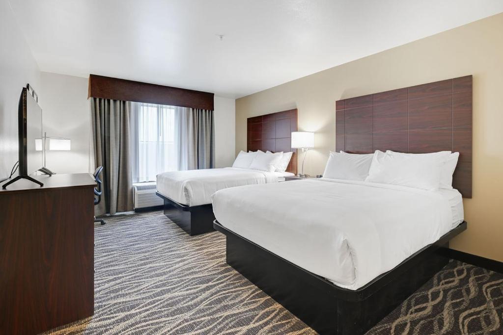 Cobblestone Hotel & Suites - Mosinee 外观 照片