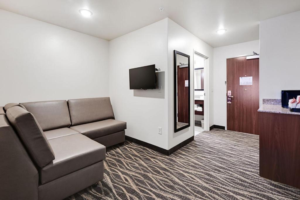 Cobblestone Hotel & Suites - Mosinee 外观 照片