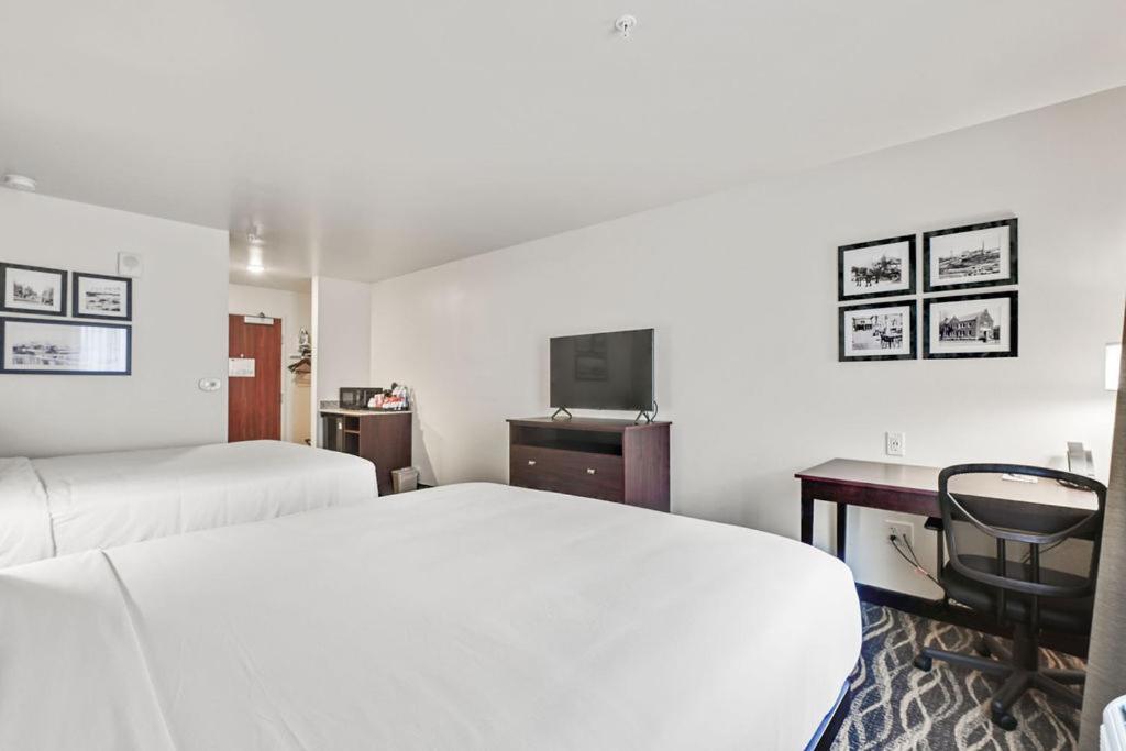 Cobblestone Hotel & Suites - Mosinee 外观 照片