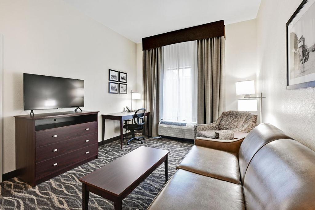 Cobblestone Hotel & Suites - Mosinee 外观 照片