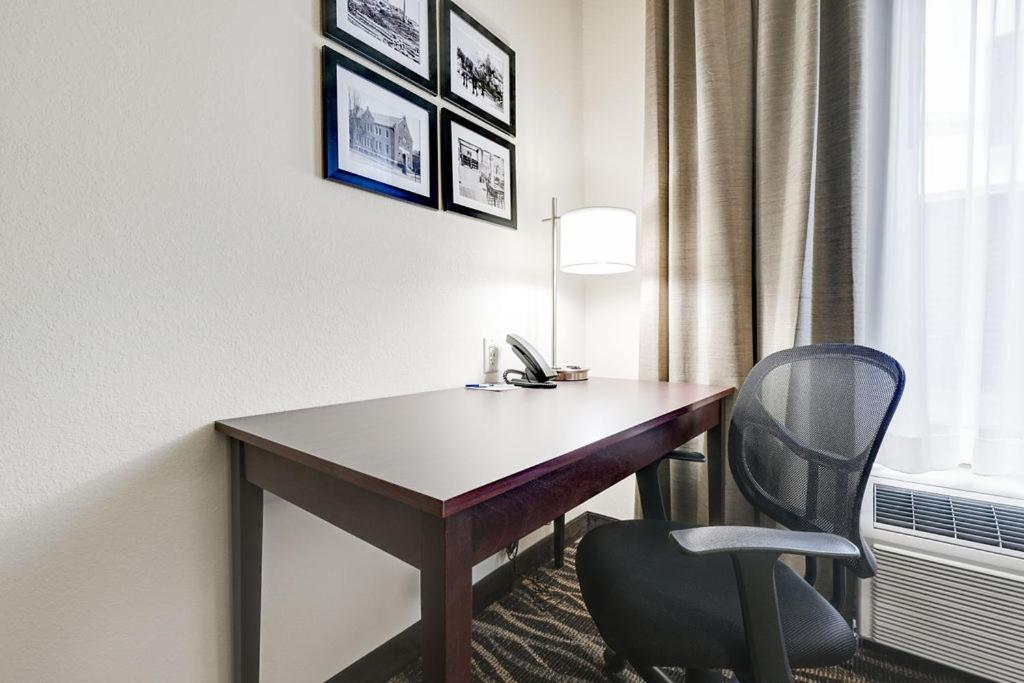 Cobblestone Hotel & Suites - Mosinee 外观 照片