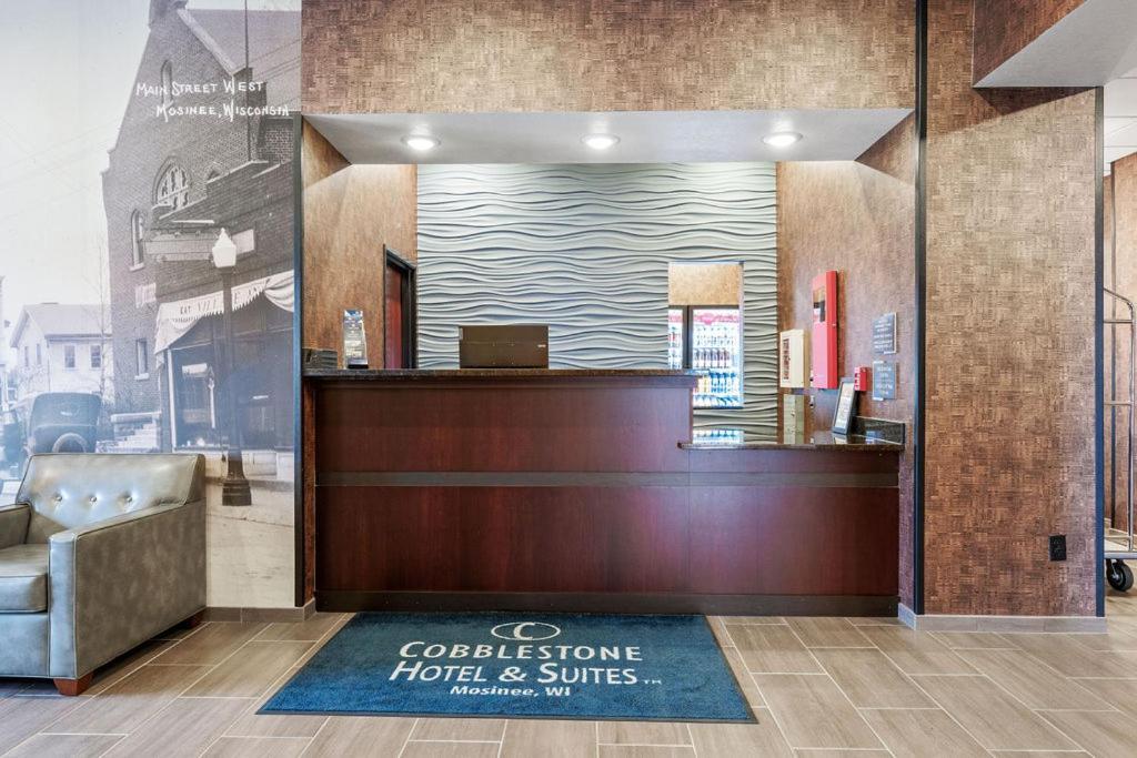 Cobblestone Hotel & Suites - Mosinee 外观 照片